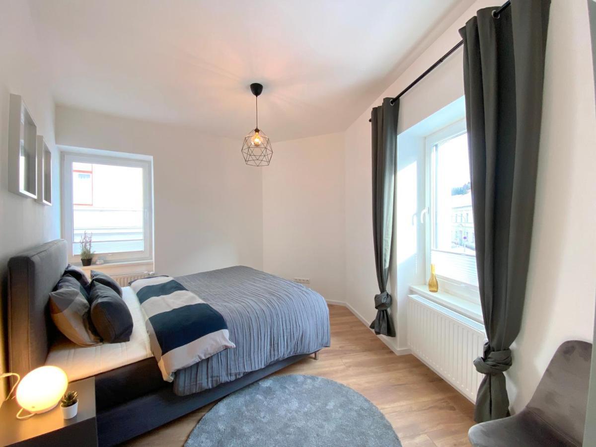 White Inn - Ferienwohnung Mit Terrasse Mürzzuschlag Εξωτερικό φωτογραφία